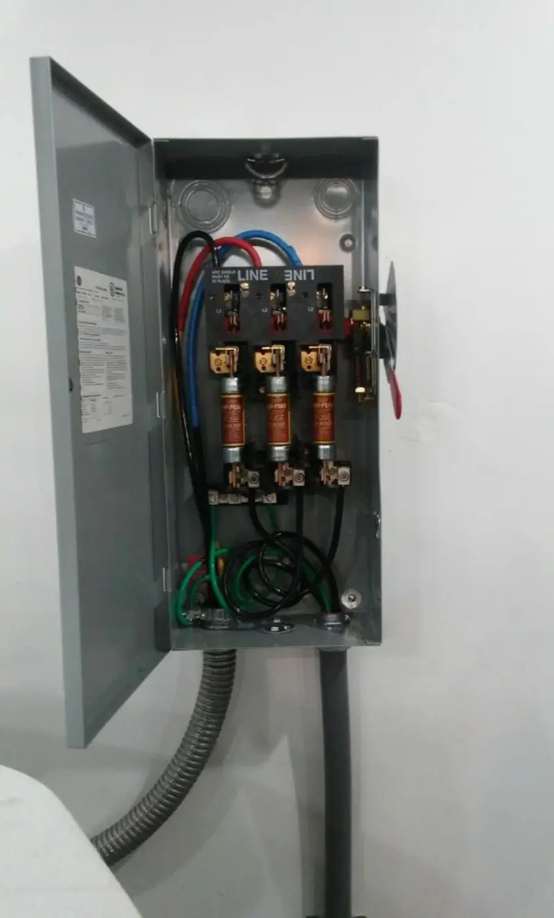 Three-phase disconnect switch installed for Electrical Wiring & Rewiring in West Manheim